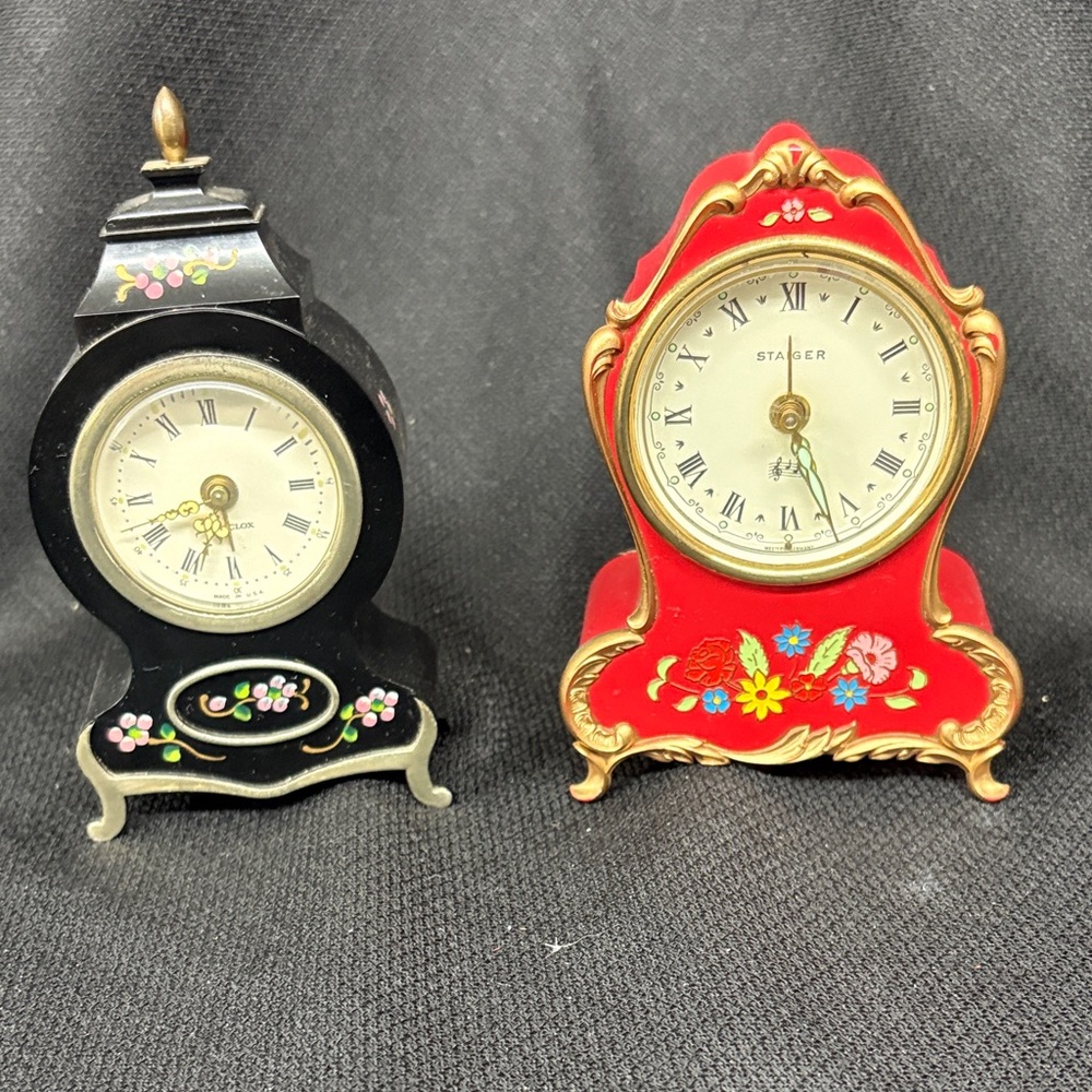 Pair of decorative vintage Clocks